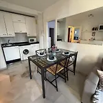 Primera Linea Del Mar - Acceso Directo Playa Carihuela -by Budha 公寓