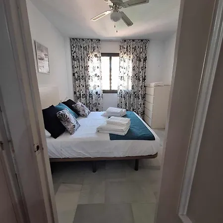 Primera Linea Del Mar - Acceso Directo Playa Carihuela Apartamento *