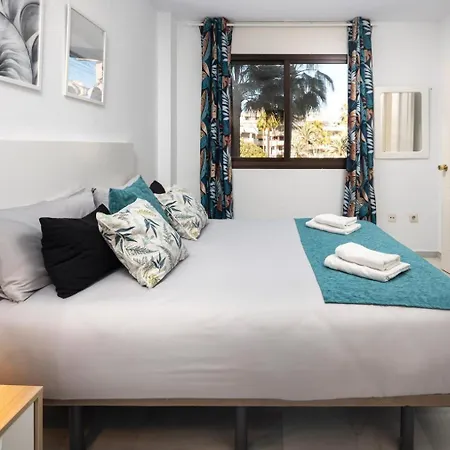 Primera Linea Del Mar - Acceso Directo Playa Carihuela Apartamento
