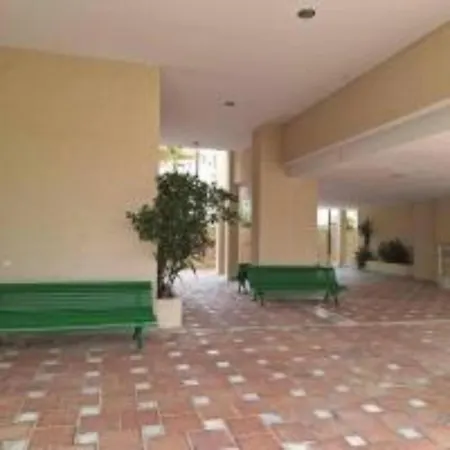 Primera Linea Del Mar - Acceso Directo Playa Carihuela Апартаменты *