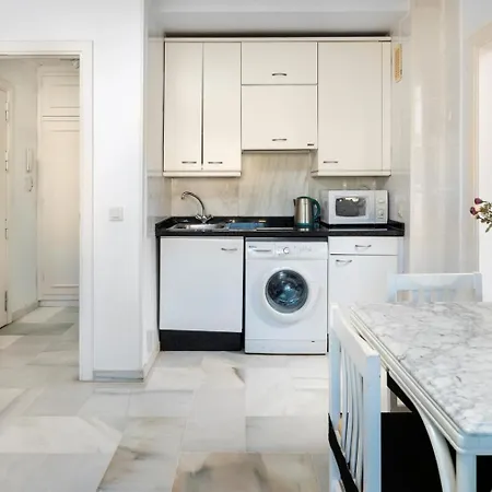 Primera Linea Del Mar - Acceso Directo Playa Carihuela Apartamento *