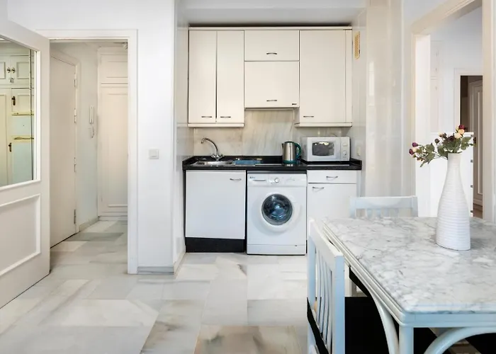 Primera Linea Del Mar - Acceso Directo Playa Carihuela Apartamento *