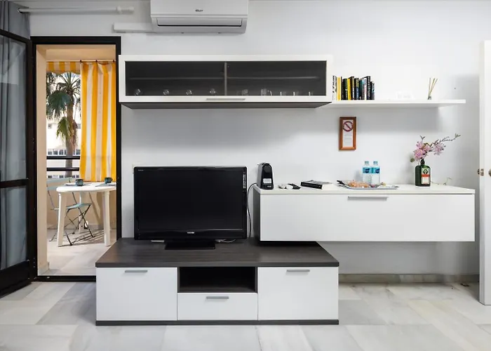 Primera Linea Del Mar - Acceso Directo Playa Carihuela Apartamento Torremolinos