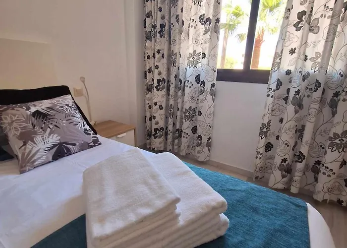 Apartment Primera Linea Del Mar - Acceso Directo Playa Carihuela -by Budha