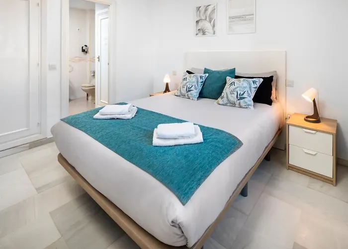 Apartment Primera Linea Del Mar - Acceso Directo Playa Carihuela -by Budha Torremolinos